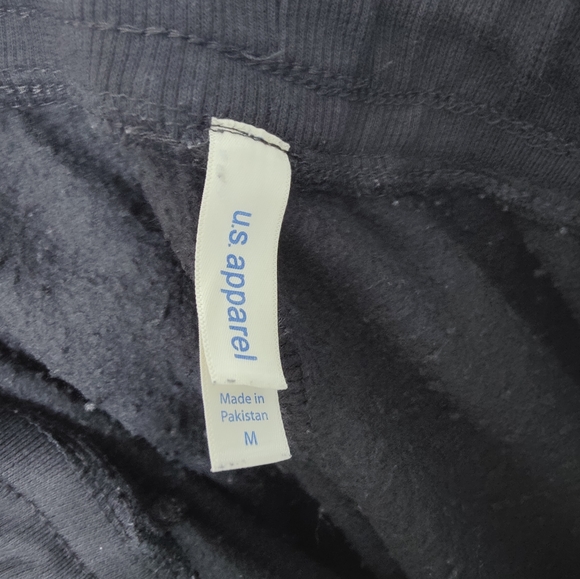 US apparel cotton athletic shorts black size M - Picture 3 of 3